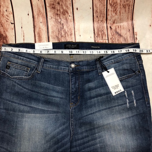 Last 1! Size 16 Judy Blue Cropped Distressed Jeans - Picture 4 of 8